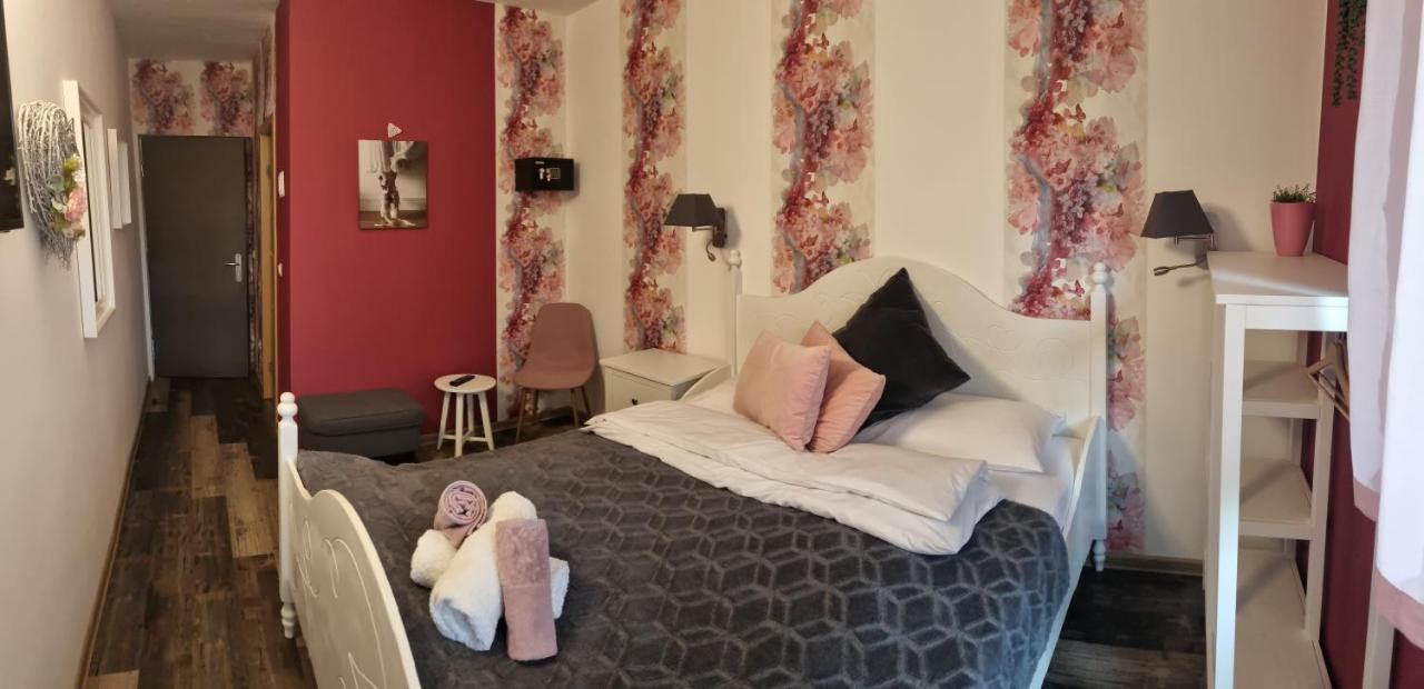 Stoger Panzio Bed & Breakfast Vasszécseny Exterior foto